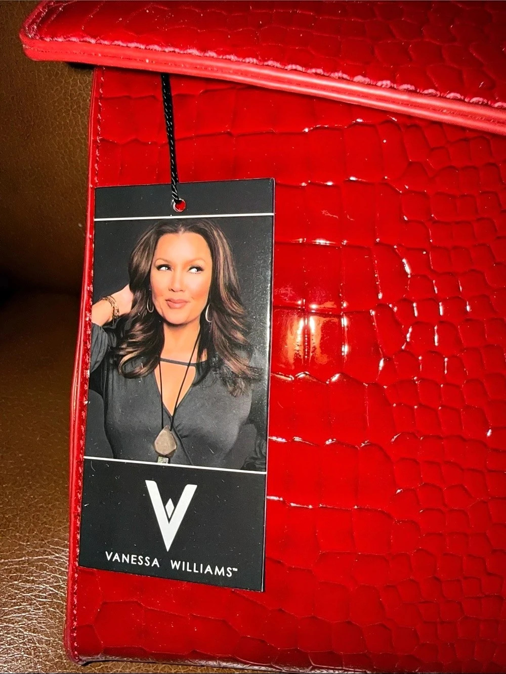 Vanessa Williams Eden Clutch in Red NWT - Picture 4 of 5